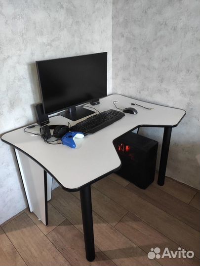 Стол компьютерный classic игровой 120см