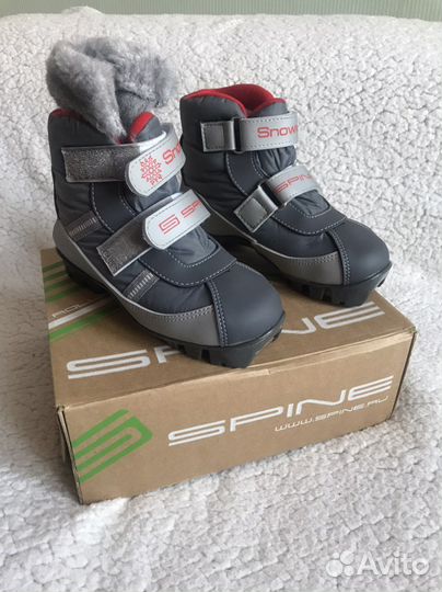 Лыжные ботинки р 31/32. Новые