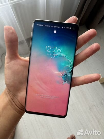 Samsung Galaxy S10, 8/128 ГБ