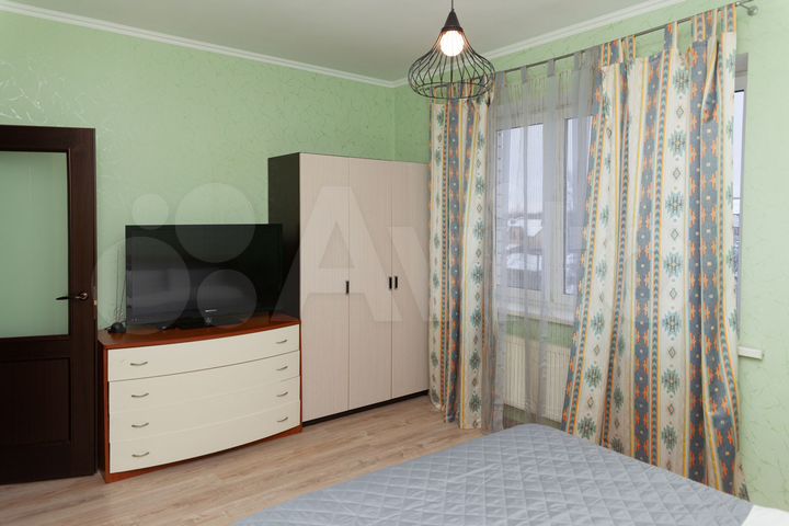 2-к. квартира, 56 м², 4/17 эт.