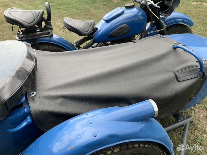 Мотоцикл М72