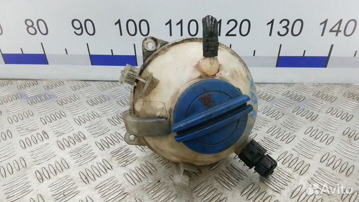 Бачок расширительный на Skoda Octavia A5