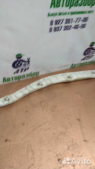 Кронштейн заднего бампера Mitsubishi Pajero 4