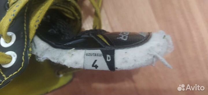 Коньки хоккейные