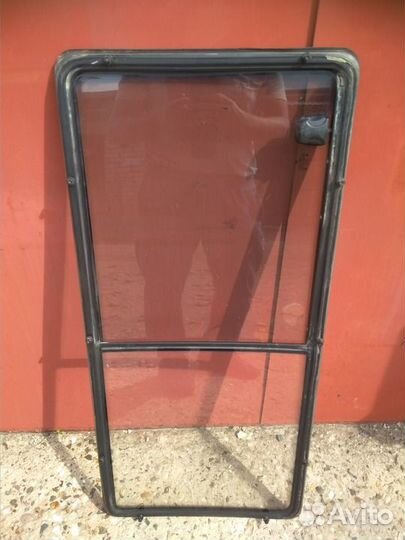 Стекло сдвижное для Фольксваген Т 4