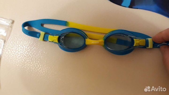 Очки, шапочка Joss для бассейна новые 4-7л