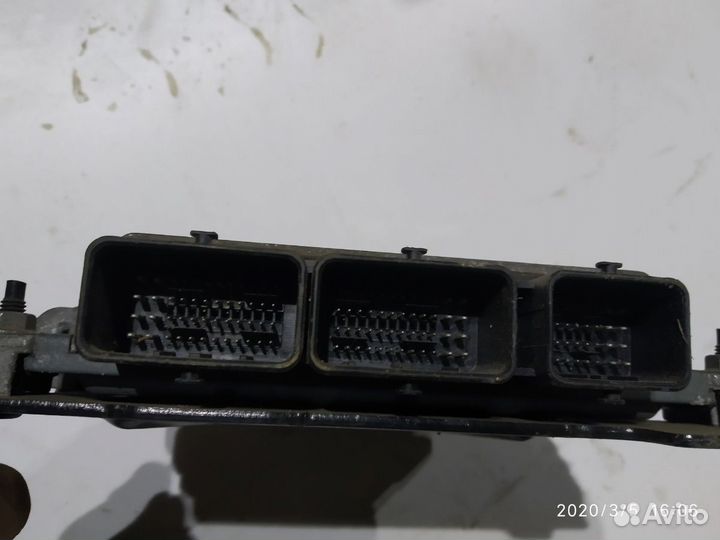 Блок управления двигателем K9K Megane 2
