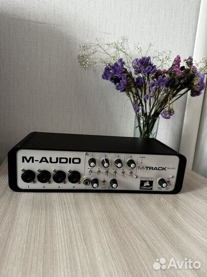 Внешняя звуковая карта USB M-Audio M-Track Quad