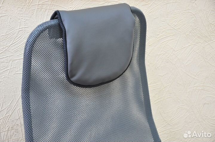 Офисное кресло 