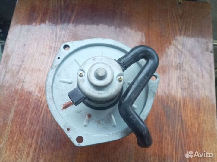 Моторчик отопителя Mazda 626 GE