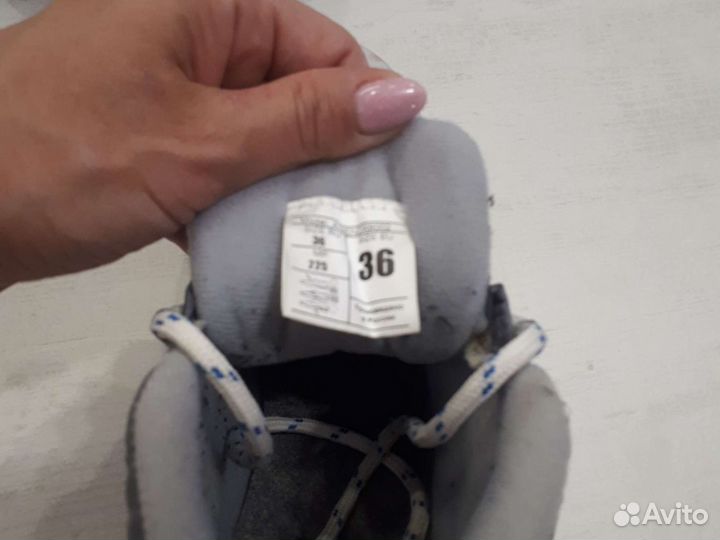 Лыжные ботинки