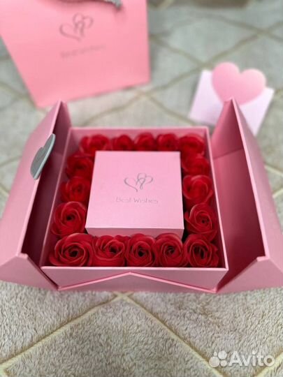 Подарок девушке на день рождения
