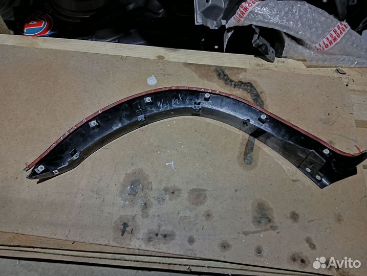 Расширитель крыла Mitsubishi Pajero Sport 1