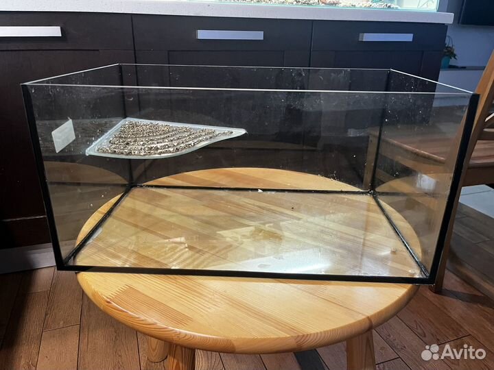 Аквариум 45 литров с бережком