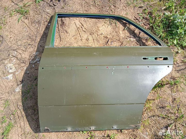 Дверь задняя левая для Мерседес W123