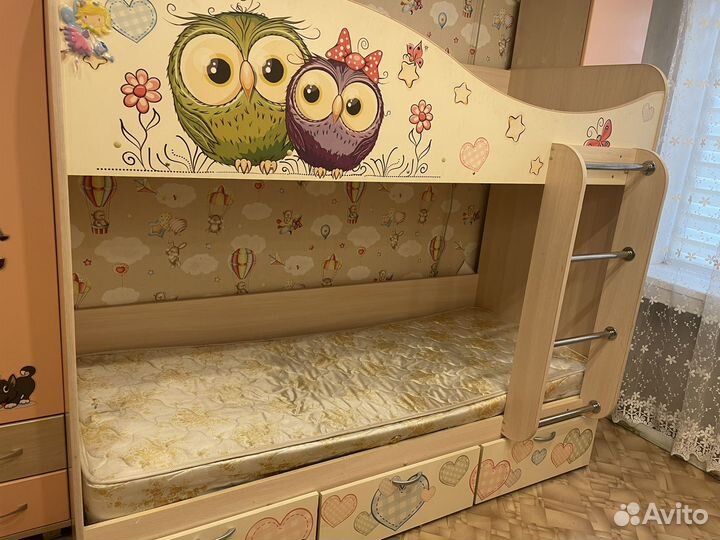 Двухъярусная кровать бу с матрасами