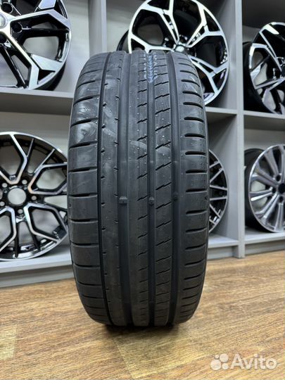 Yokohama Advan Sport V107 245/45 R19 102Y