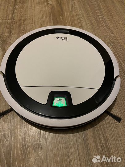 Робот-пылесос Vitek VT-1803