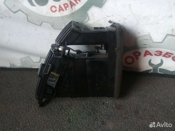 Дефлектор центральный правый Kia Ceed Ed, 2007