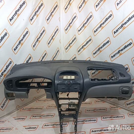 Торпедо Nissan Almera Classic седан QG16DE 2010