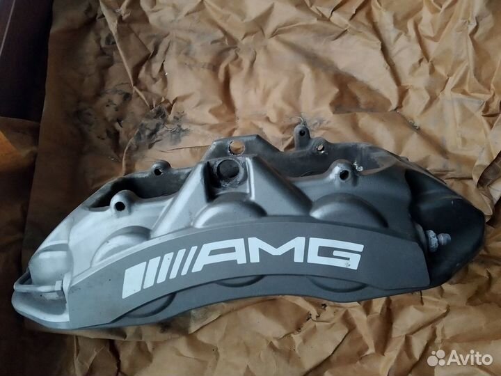 Суппорт передний правый Мерседес X166 AMG 63