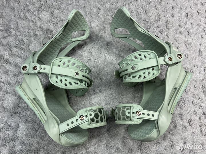 Крепления для сноуборда M Union Juliet