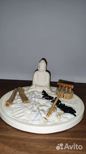 Статуэтка будды