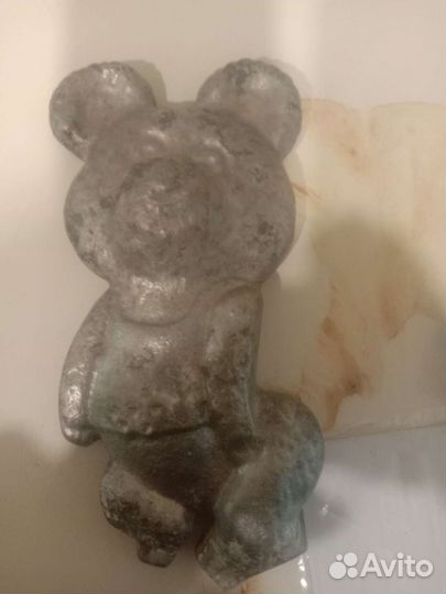 Олимпийский мишка времён ссср.аллюминевый