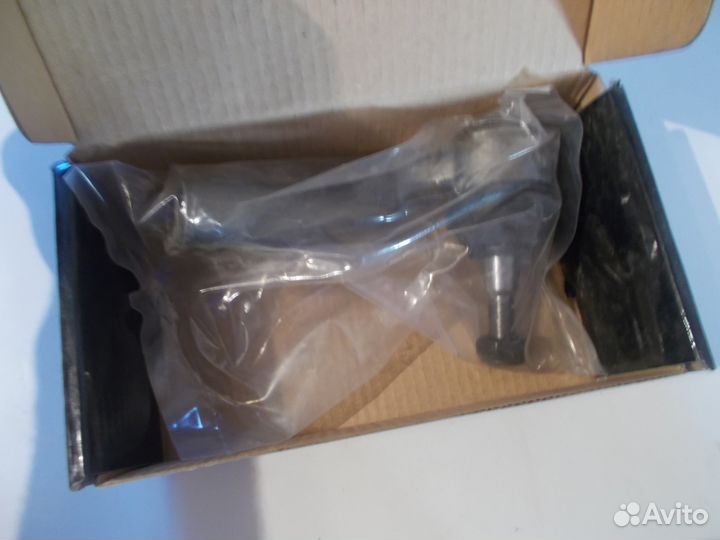 Левый рулевой наконечник на mazda 3 mazda 5