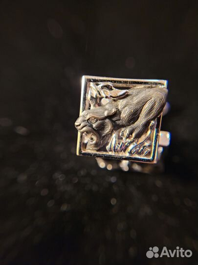 Запонки золотые magerit puma