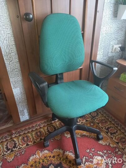 Компьютерное кресло с доставкой