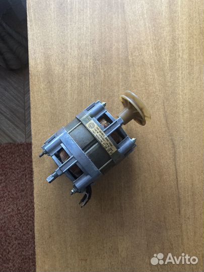 Двигатель от стиральной машины малютка 180w
