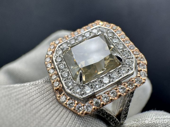 Золотое кольцо с бриллиантами 3.42ct
