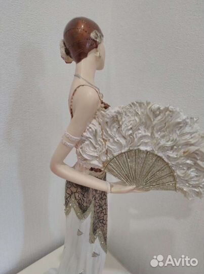 Статуэтка, подставка под украшения