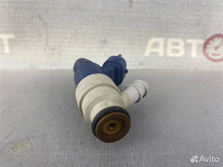 Форсунка топливная VW Transporter T5 20032010