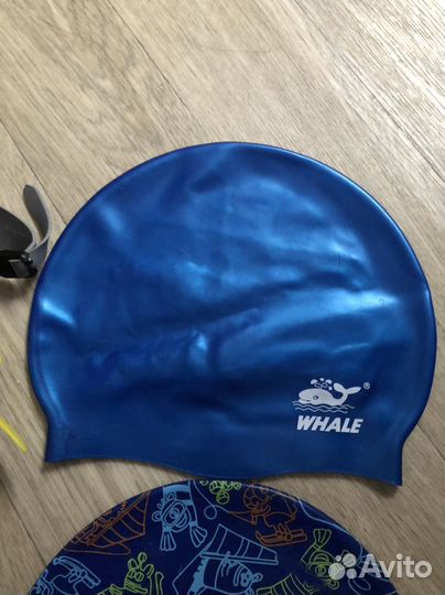 Очки для плавания и шапочки