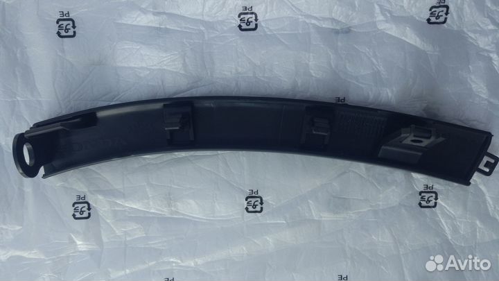 Молдинг переднего бампера, левый Honda CR-V