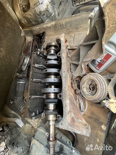 Двигатель бмв М40 в разобранном состоянии