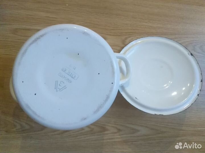 Кастрюля эмалированная бу