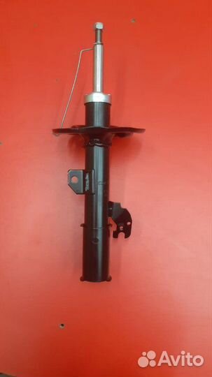 Стойка подвески передняя левая Toyota Camry V40