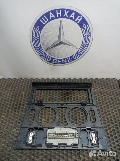 Рамка магнитолы C220 W202 Mercedes