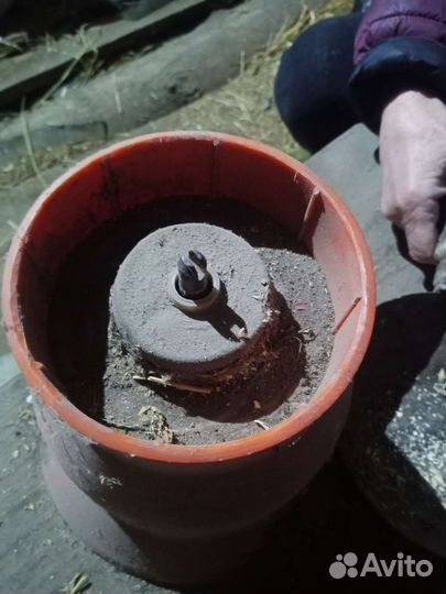 Сепаратор для молока ручной. Маслобойка