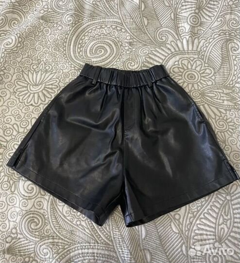 Кожаные шорты