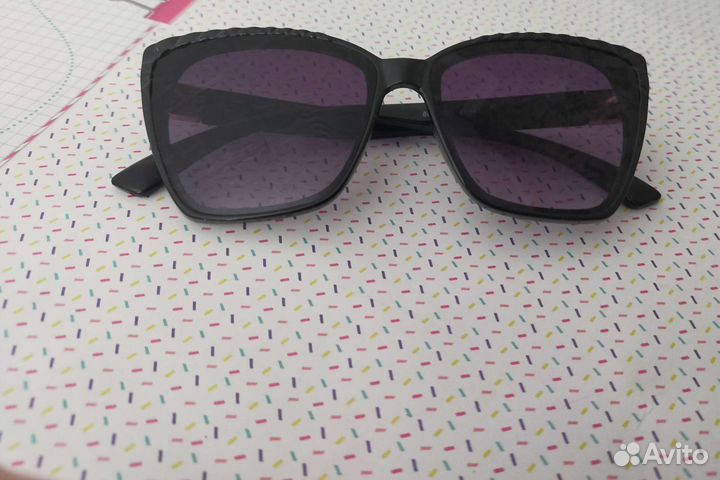 Очки солнцезащитные