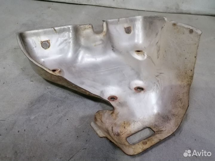 Кожух выпускного коллектора Nissan Wingroad Y11 20