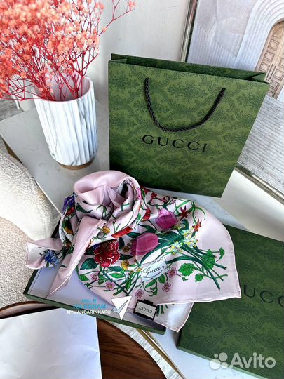 Роскошный шелковый платок Gucci spring