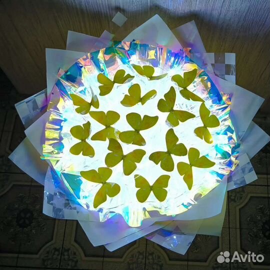 Букет светящийся из бабочек