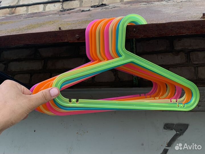Вешалки плечики