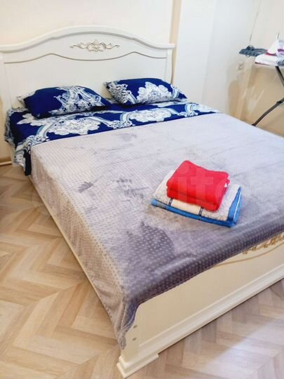 1-к. квартира, 42 м², 2/10 эт.