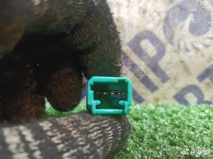 Датчик педали сцепления Renault Fluence седан 1.6